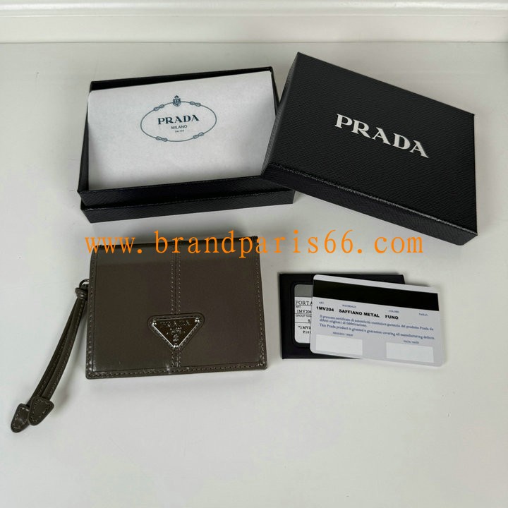 PD1M0204LYSH-GH プラダ PRADA 2025年新作 2つ折り短財布 カード入れ 小銭入れ 札入れ ショートウォレット