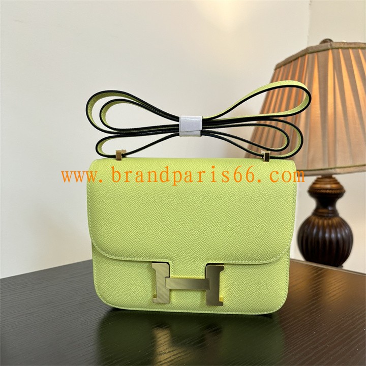 H108218SZJPG-063 エルメス HERMES 2025年新作 コンスタンス スモール ショルダーバッグ レディース エプソン