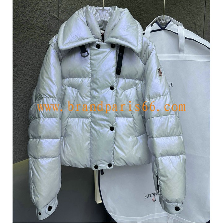 WTMC25049-XG モンクレール MONCLER 2025年新作 ロングスリーブ ダウンジャケット フーディー ジップジャケット アウターコート レディース