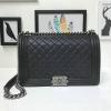 CH67088Q-JS　CHANEL シャネル 2019年最新入荷 BOY ショルダーバッグ 斜め掛け レディース フラップバッグ キャビアスキン