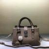 BOV7453YHX-QJ　ボッテガヴェネタ BOTTEGAVENETA 2019年最新入荷 イントレチャート カーフ ベビー ローマバッグ ハンドバッグ 2way ショルダーバッグ ラムスキン