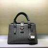 BOV7453YKH-QJ　ボッテガヴェネタ BOTTEGAVENETA 2019年最新入荷 イントレチャート カーフ ベビー ローマバッグ ハンドバッグ 2way ショルダーバッグ ラムスキン