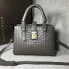 BOV7453ZGH-QJ　ボッテガヴェネタ BOTTEGAVENETA 2019年最新入荷 イントレチャート カーフ ベビー ローマバッグ ハンドバッグ 2way ショルダーバッグ ラムスキン