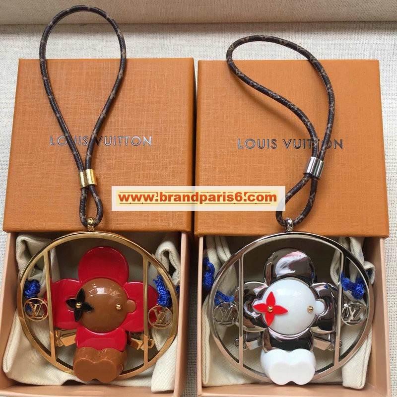 MP0303-057　ルイヴィトン LOUISVUITTON 2019年最新入荷 キーホルダー バッグチャーム 