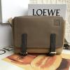 LEB19004-025　ロエベ LOEWE 2019年最新作 メッセンジャーバッグ メンズ 斜め掛 けショルダーバッグ 通勤 通学