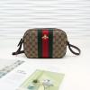 GG412008-057　グッチ GUCCI 2019年最新入荷 斜め掛け ショルダーバッグ ハチ レディースかばん キャンパス