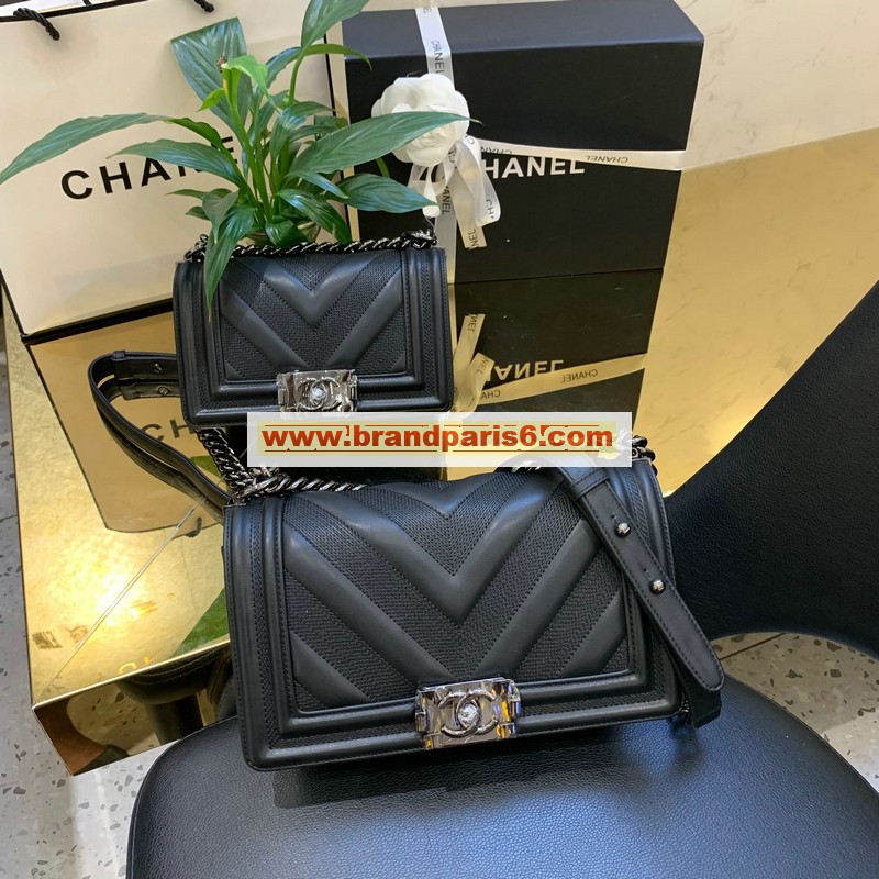 CH68085VKK-JS　シャネル CHANEL 2019年最新入荷 BOY スモール ハンドバッグ 斜め掛け ショルダーバッグ