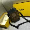 FD5044P-BXN　フェンディ FENDI 2019年最新作 カメラバッグ 斜め掛け ショルダーバッグ 防水