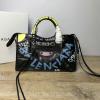 BA431621PY-YUN　バレンシアガ BALENCIAGA 2019年最新入荷 グラフィティ ラシック シティ トートバッグ 2way ショルダーバッグ オールオーバープリント シープスキン