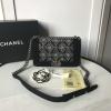 CH67085KRZ-JS　シャネル CHANEL 2019年最新入荷 BOY スモール ハンドバッグ 斜め掛け ショルダーバッグ フラップバッグ  レディース