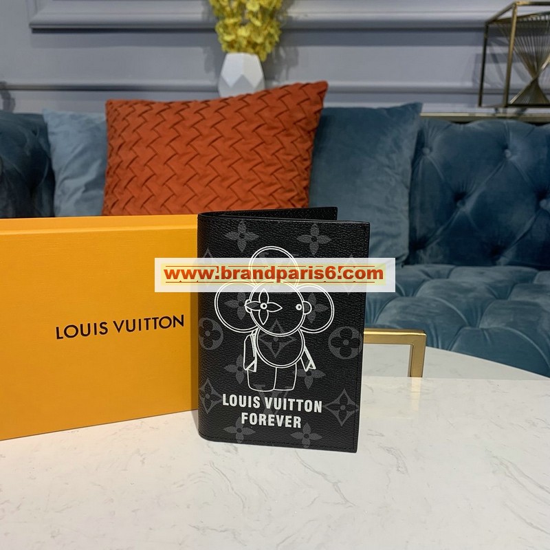 M64501G-057　ルイヴィトン LOUISVUITTON 2019年最新入荷 クーヴェルテュール パスポール NM パスポートケース カードケース マスコットプリント モノグラム エクリプスキャンパス 