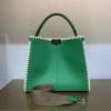 FD6184G-025　フェンディ FENDI 2020年最新作 ピーカブー エックスライト トートバッグ トップハンドルバッグ ハンドバッグ 通勤 カーフレザー