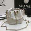 CH1517BS-JS　シャネル CHANEL 2020年最新入荷 スモール ハンドバッグ バケットバッグ 斜め掛け ショルダーバッグ レディースかばん ラムスキン