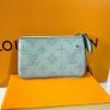 M69508L-057　ルイヴィトン LOUIS VUITTON 2020年最新入荷 ポシェット クレ 小銭入れ ジッピーウォレット ファスナー長財布 コインケース マヒナレザー