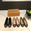 LVJ20048-26　ルイヴィトン LOUISVUITTON 2020年秋冬最新入荷 フラットシューズ パンプス ローファーシューズ レディースシューズ
