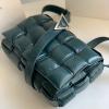 BOV70026LS-aj　ボッテガヴェネタ BOTTEGAVENETA 2020年最新入荷 パデッド カセット 斜め掛け ショルダーバッグ カーフレザー