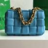 BOV631421JQL-aj　ボッテガヴェネタ BOTTEGAVENETA 2020年最新入荷 パデッド カセット 斜め掛け ショルダーバッグ ラムスキン 