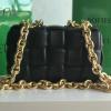 BOV631421JBS-aj　ボッテガヴェネタ BOTTEGAVENETA 2020年最新入荷 パデッド カセット 斜め掛け ショルダーバッグ ラムスキン 