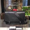 PD2VD793-JS　プラダ PRADA 2020年最新入荷 メッセンジャーバッグ 斜め掛け ショルダーバッグ メンズかばん カーフレザー