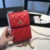 CH1773RD-YUN　シャネル CHANEL 2020最新入荷 斜め掛け ショルダーバッグ スマートフォン ケース 携帯ケース ラムスキン