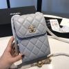 CH1773FL-YUN　シャネル CHANEL 2020最新入荷 斜め掛け ショルダーバッグ スマートフォン ケース 携帯ケース ラムスキン