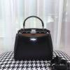 FD231123YL-99　フェンディ FENDI 2020年最新入荷 ピーカーブー xs トートバッグ 2way ショルダーバッグ カーフスキン レディースかばん