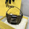 FD8321-168　フェンディ FENDI 2020年最新入荷 トートバッグ ハンドバッグ レディースかばん レザー