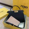 FD5322BK-BXN　フェンディ FENDI 2020年最新入荷 ピーカブー トートバッグ ハンドバッグ 2way ショルダーバッグ レザー