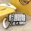 FD36533-BXN　フェンディ FENDI 2020年最新入荷 斜め掛け ショルダーバッグ クラッチバッグ レディースかばん レザー