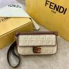 FD83353-BXN　フェンディ FENDI 2020年最新入荷 バゲット 斜め掛け ショルダーバッグ トートバッグ レディースかばん