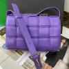 BOV70094ZS-aj　ボッテガヴェネタ BOTTEGAVENETA 2020年最新入荷 パデッド カセット 斜め掛け ショルダーバッグ フラップ レディースかばん ラムスキン