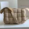 BOV591970RMB-aj　ボッテガヴェネタ BOTTEGAVENETA 2020年最新入荷 パデッド カセット 斜め掛け ショルダーバッグ フラップ レディースかばん カシミヤ