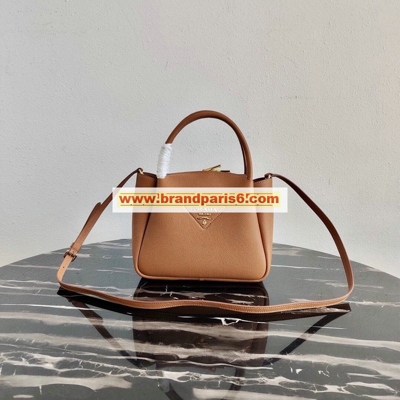 PD1BC145ZS-DDB　プラダ PRADA 2020年最新入荷 スモール ハンドバッグ トートバッグ 2way 斜め掛け ショルダーバッグ クロスボディキャリーバッグ カーフレザー