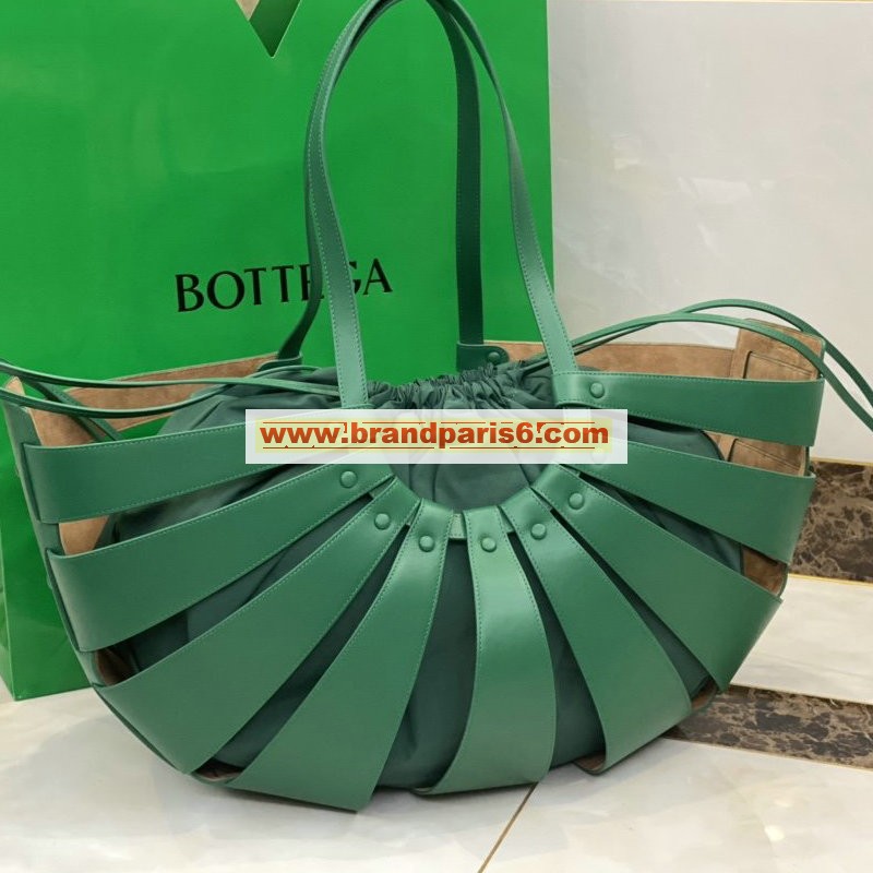 BOV651578GL-aj　ボッテガヴェネタ BOTTEGAVENETA 2020年最新入荷 ザ シェル カットアウトショルダーバッグ トートバッグ ハンドバッグ フレンチカーフ 