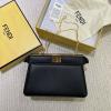 FD36539BK-BXN　フェンディ FENDI 2021年最新作 8BN322 ピーカブー アイシーユー クラッチバッグ ハンドバッグ 2way ショルダーバッグ レディースかばん