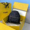 FD8318BK-99　フェンディ FENDI 2021年最新入荷 ピーカブー バックパック リュック エッセンシャルセレリア リュックサック レザー