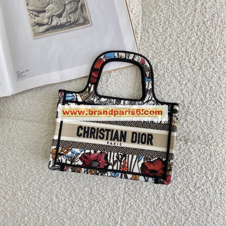 CD1286MFR-025　クリスチャンディオール CHRISTIAN DIOR 2020最新入荷 Book Tote ブック トップハンドルバッグ トートバッグ ハンドバッグ レディースかばん