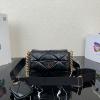 PD1BD292PBK-025　プラダ PRADA 2021年最新入荷 フラップバッグ 斜め掛け ショルダーバッグ レディースかばん トライアングルロゴ付 ラムスキン