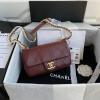 CH2210JH-057　シャネル CHANEL 2021年最新入荷 フラップバッグ 斜め掛け ショルダーバッグ パーツ付きチェーン レディースかばん クロスボディ カーフスキン