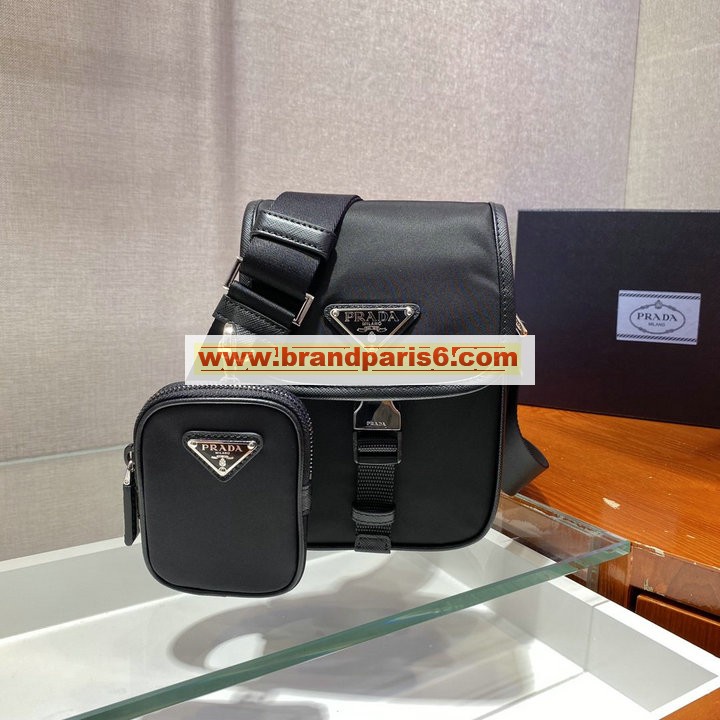 PD2VD043-025　プラダ PRADA 2021年最新入荷 斜め掛け ショルダーバッグ メンズかばん クロスボディ トライアングルロゴ付 Re Nylon