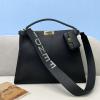 FD305KY-CL　フェンディ FENDI 2021年最新入荷 ピーカブー エックスライト ラージ トートバッグ ハンドバッグ 2way ショルダーバッグ クロスボディバッグ レディースかばん