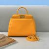 FD2590JJYL-CL　フェンディ FENDI 2021年最新入荷 ピーカブー トートバッグ ハンドバッグ 2way ショルダーバッグ  クロスボディバッグ レディースかばん