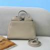 FD2590MYFH-CL　フェンディ FENDI 2021年最新入荷 ピーカブー トートバッグ ハンドバッグ 2way ショルダーバッグ クロスボディバッグ レディースかばん