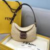 FD8373AX-CL　フェンディ FENDI 2021年最新入荷 クロワッサンバッグ スモール ホーボーバッグ ストロー 編み込みバッグ ショルダーバッグ