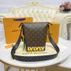 M57966-057　ルイヴィトン LOUISVUITTON 2021年最新入荷 クルーザー メッセンジャーバッグ 斜め掛け ショルダーバッグ クロスボディバッグ モノグラム キャンバス