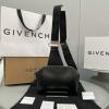 GV23815-GH　ジバンシー GIVENCHY 2021年最新作 アンティゴナスモール レザークロスボディバッグ チェースとバッグ 斜め掛け ショルダーバッグ カーフレザー