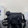 PD1BD953BK-GH　プラダ PRADA 2021年最新作 フラップバッグ 斜め掛け ショルダーバッグ クロスボディバッグ メンズかばん ナイロン