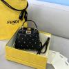 FD3597DK-168　フェンディ FENDI 2021年最新作 ピーカブー トートバッグ ハンドバッグ 2way ショルダーバッグ クロスボディバッグ レディースかばん 