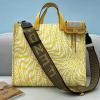 FD8379Y-168　フェンディ FENDI 2021年最新作 ショッパーバッグ トップハンドルバッグ トートバッグ ハンドバッグ FFヴァーティゴ グラフィックプリント ビジネスバッグ