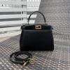 FD244MQJBK-DDB　フェンディ FENDI 2021年最新作 ピーカブー スモール トートバッグ ハンドバッグ 2way 斜め掛け ショルダーバッグ クロスボディバッグ レディースかばん
